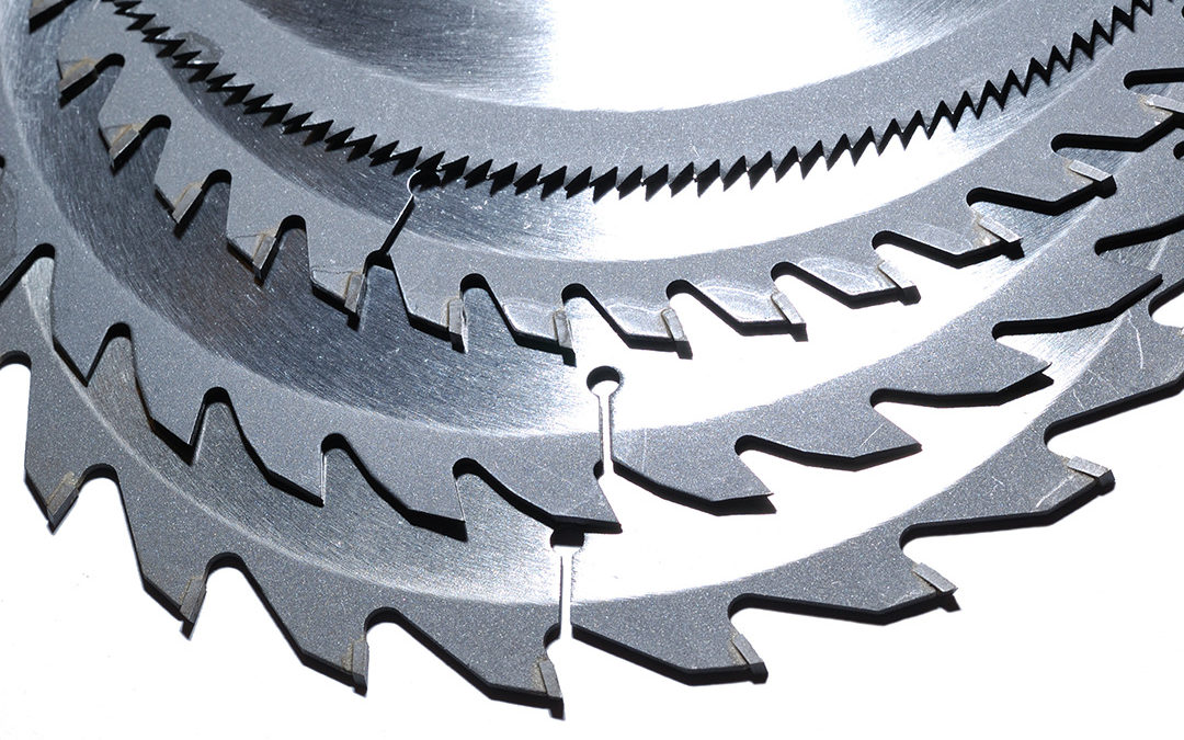 How to Choose Between a Carbide Saw and an HSS Cold Saw